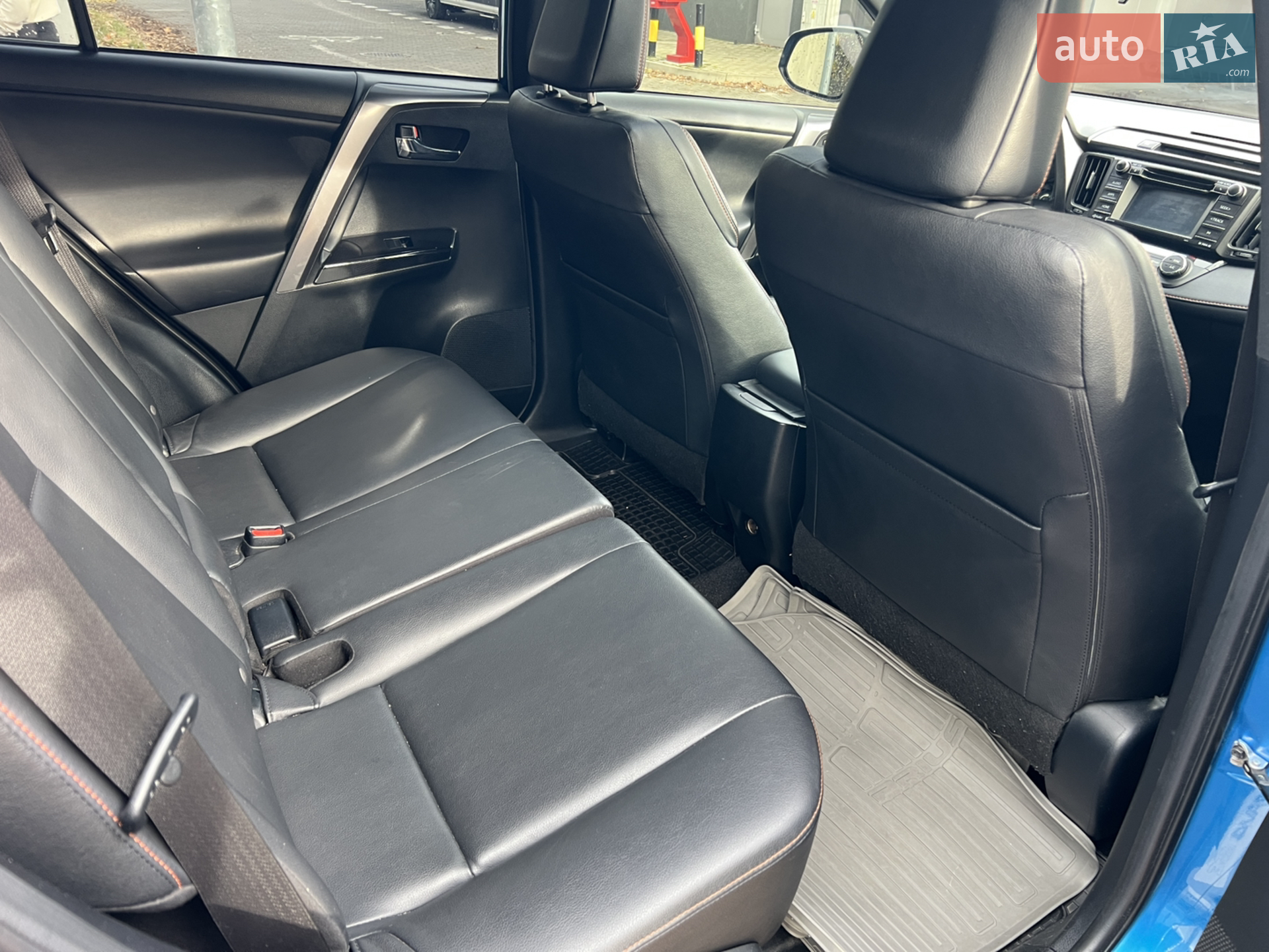 2016 Toyota RAV 4 - мініатюра 14