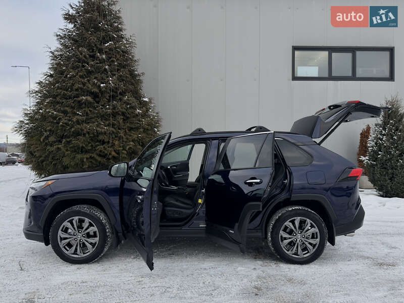 Внедорожник / Кроссовер Toyota RAV4 2022 в Ивано-Франковске фото 40 Внедорожник / Кроссовер Toyota RAV4 2022 в Ивано-Франковске
