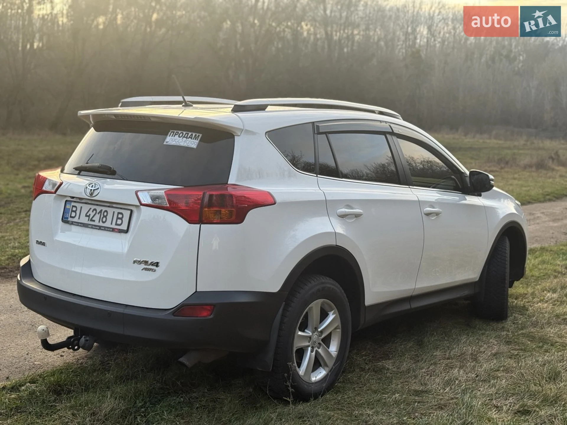 2014 Toyota RAV 4 - мініатюра 5