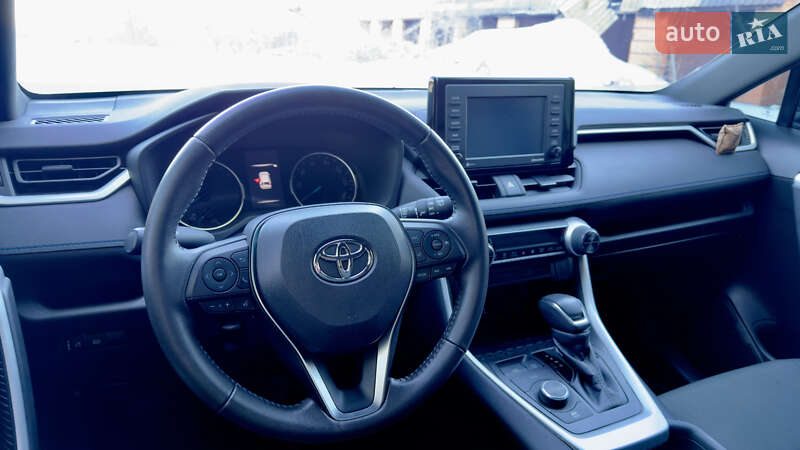 Внедорожник / Кроссовер Toyota RAV4 2022 в Киеве