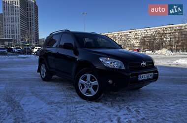 Внедорожник / Кроссовер Toyota RAV4 2007 в Киеве