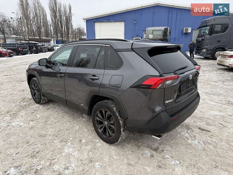 Внедорожник / Кроссовер Toyota RAV4 2022 в Киеве