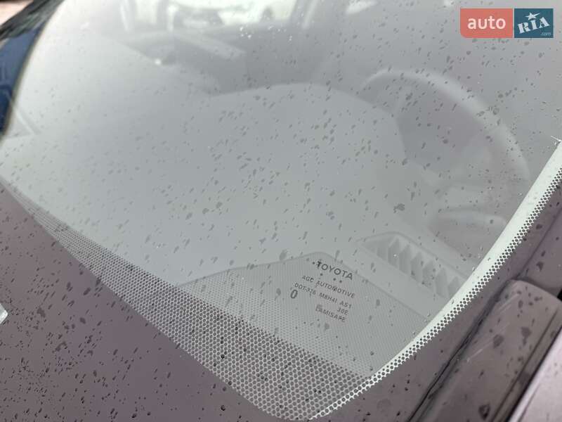 Внедорожник / Кроссовер Toyota RAV4 2022 в Киеве