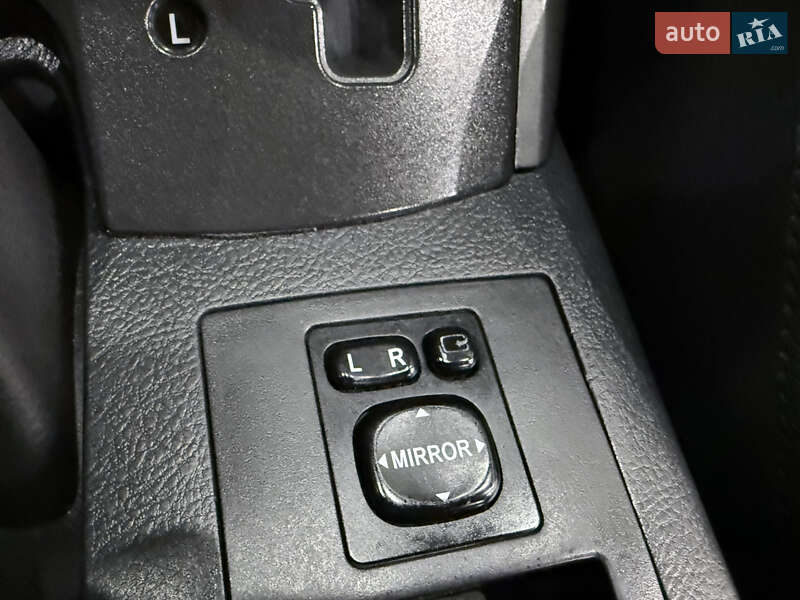 Внедорожник / Кроссовер Toyota RAV4 2006 в Одессе фото 24 Внедорожник / Кроссовер Toyota RAV4 2006 в Одессе