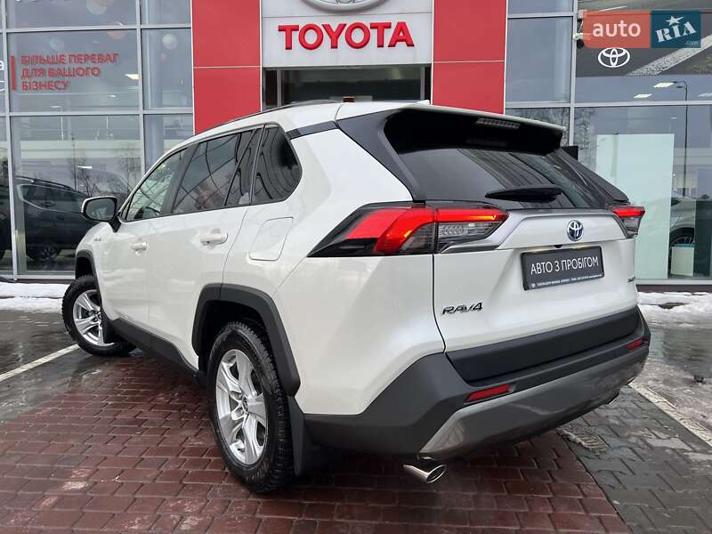 Внедорожник / Кроссовер Toyota RAV4 2021 в Виннице