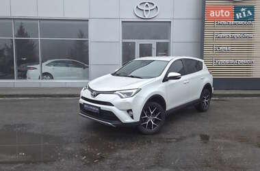 Позашляховик / Кросовер Toyota RAV4 2017 в Кропивницькому