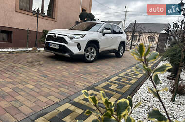 Позашляховик / Кросовер Toyota RAV4 2019 в Тячеві