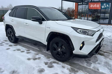 Позашляховик / Кросовер Toyota RAV4 2020 в Києві