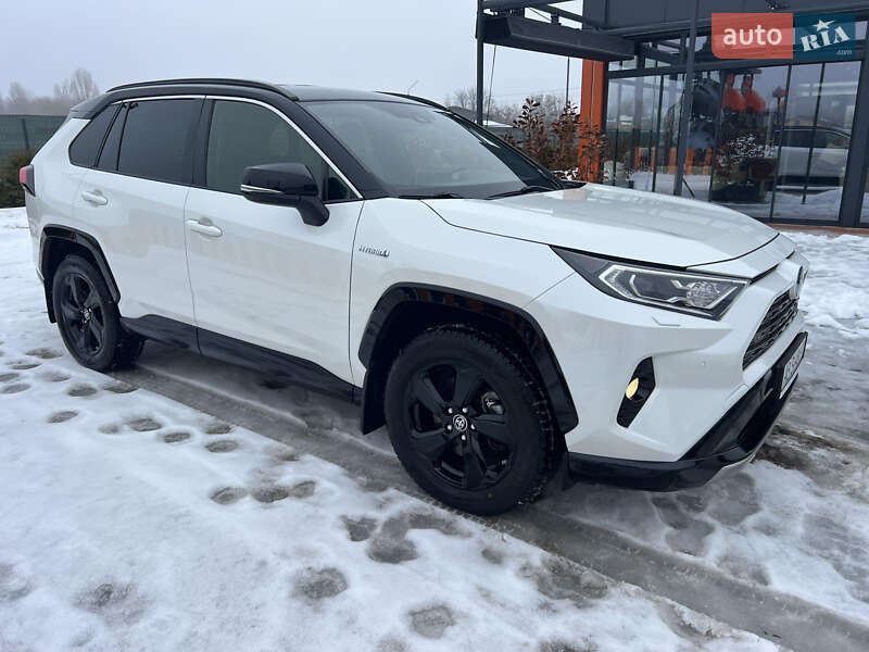 Внедорожник / Кроссовер Toyota RAV4 2020 в Киеве фото 3 Внедорожник / Кроссовер Toyota RAV4 2020 в Киеве