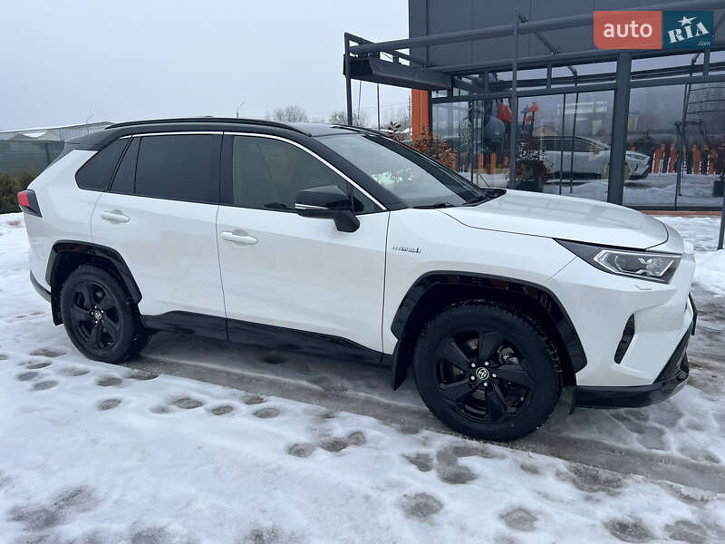 Внедорожник / Кроссовер Toyota RAV4 2020 в Киеве фото 8 Внедорожник / Кроссовер Toyota RAV4 2020 в Киеве