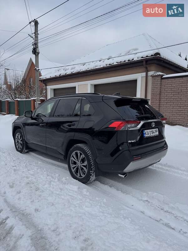 Внедорожник / Кроссовер Toyota RAV4 2023 в Киеве фото 13 Внедорожник / Кроссовер Toyota RAV4 2023 в Киеве