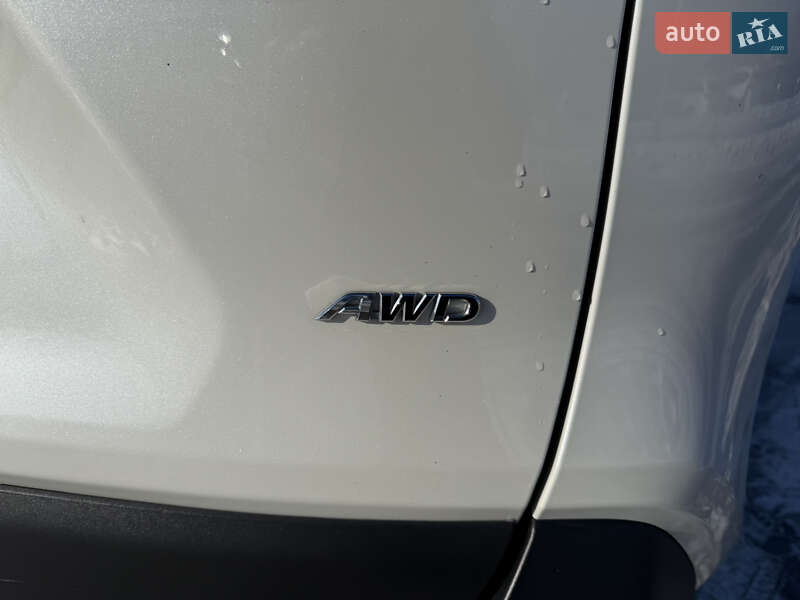 Внедорожник / Кроссовер Toyota RAV4 2022 в Киеве