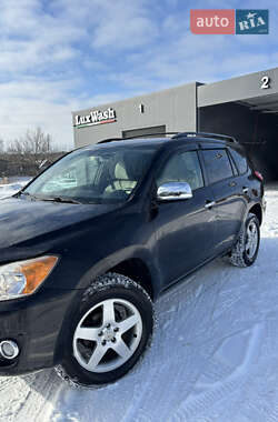 Позашляховик / Кросовер Toyota RAV4 2012 в Сарнах