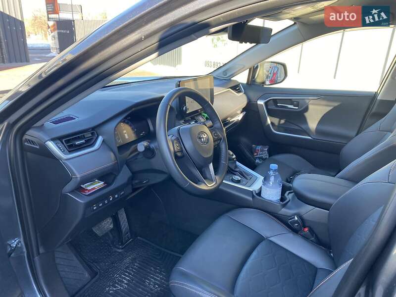 Внедорожник / Кроссовер Toyota RAV4 2023 в Киеве фото 13 Внедорожник / Кроссовер Toyota RAV4 2023 в Киеве