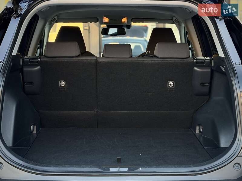 Внедорожник / Кроссовер Toyota RAV4 2019 в Киеве фото 23 Внедорожник / Кроссовер Toyota RAV4 2019 в Киеве