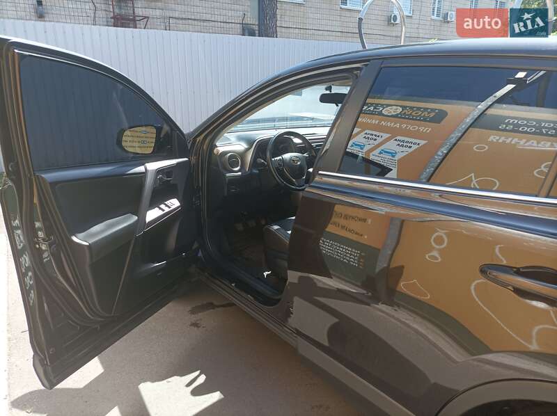 Внедорожник / Кроссовер Toyota RAV4 2018 в Киеве фото 15 Внедорожник / Кроссовер Toyota RAV4 2018 в Киеве