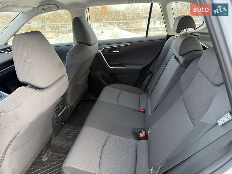 Внедорожник / Кроссовер Toyota RAV4 2022 в Киеве фото 12 Внедорожник / Кроссовер Toyota RAV4 2022 в Киеве