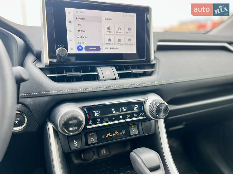 Внедорожник / Кроссовер Toyota RAV4 2024 в Киеве