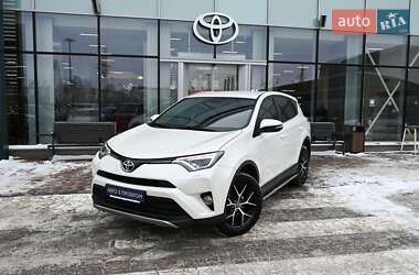 Позашляховик / Кросовер Toyota RAV4 2017 в Києві