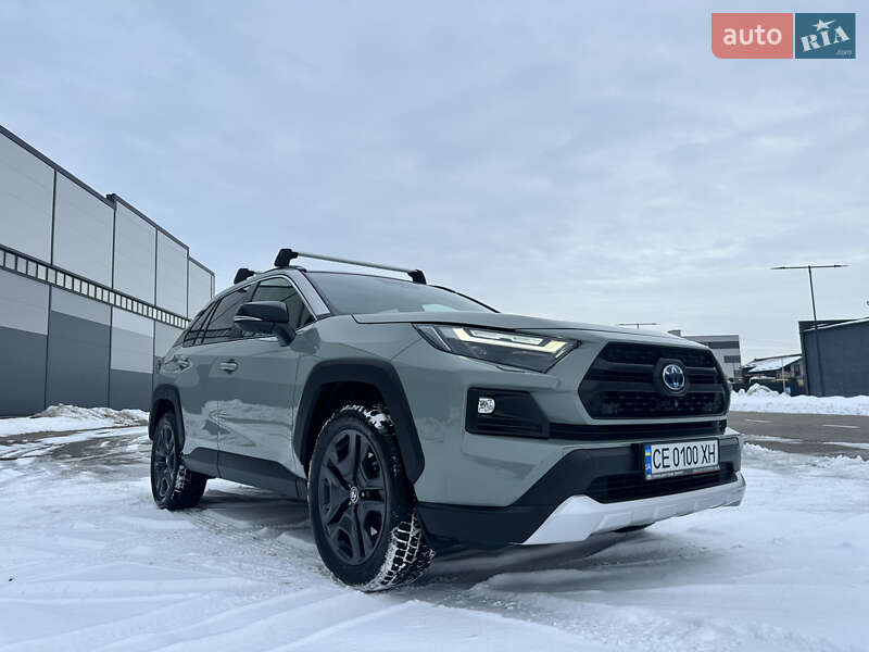 Позашляховик / Кросовер Toyota RAV4 2022 в Івано-Франківську
