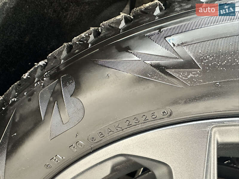 Позашляховик / Кросовер Toyota RAV4 2022 в Івано-Франківську