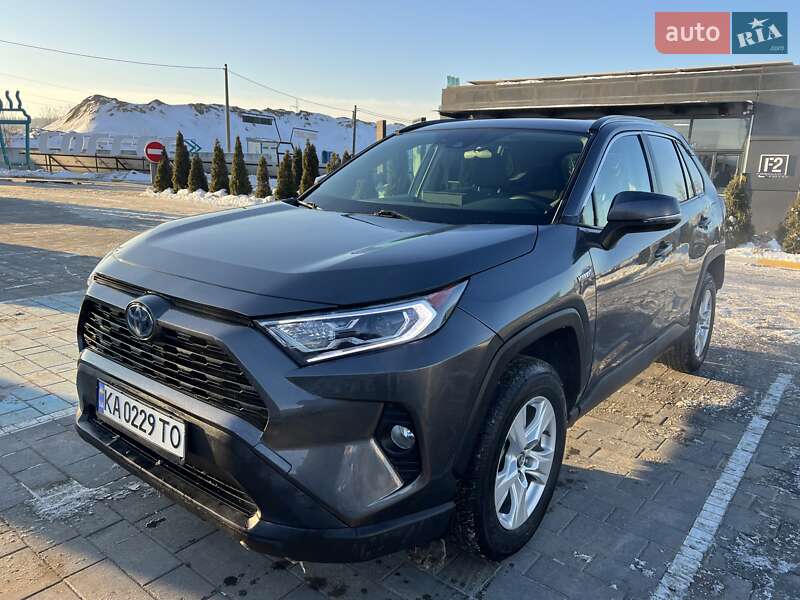Toyota RAV4 2021