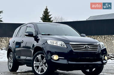 Внедорожник / Кроссовер Toyota RAV4 2011 в Тернополе