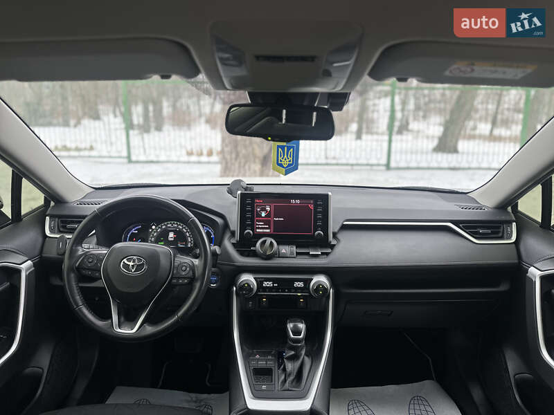 Внедорожник / Кроссовер Toyota RAV4 2020 в Харькове