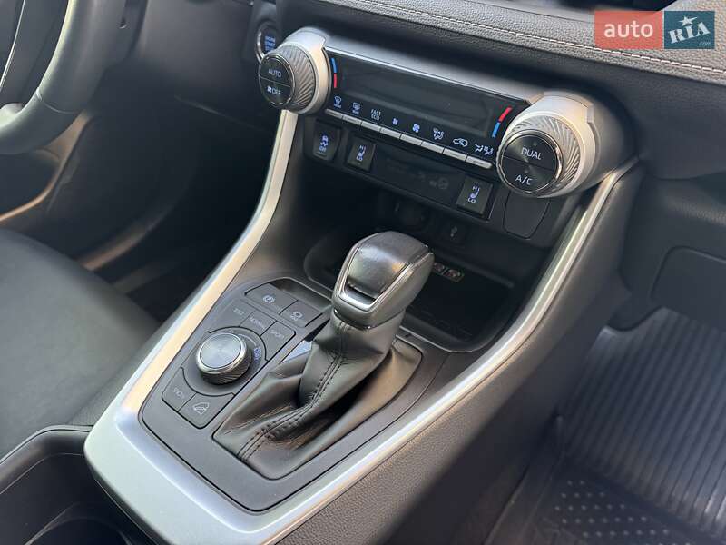 Внедорожник / Кроссовер Toyota RAV4 2022 в Киеве фото 28 Внедорожник / Кроссовер Toyota RAV4 2022 в Киеве