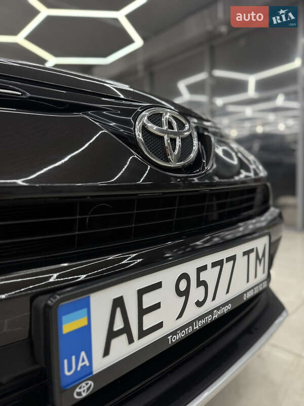 Внедорожник / Кроссовер Toyota RAV4 2016 в Днепре