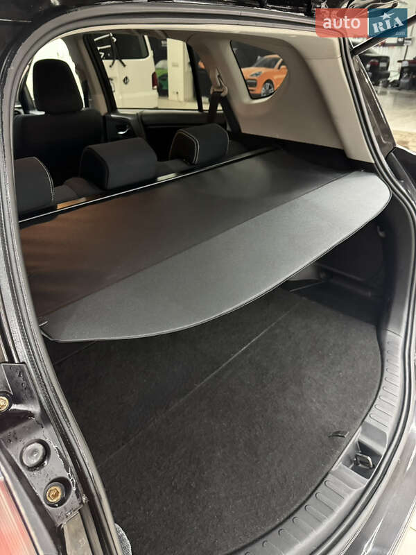 Внедорожник / Кроссовер Toyota RAV4 2016 в Днепре