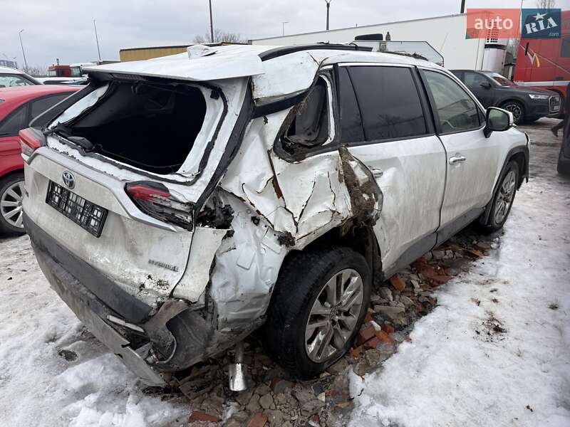 Внедорожник / Кроссовер Toyota RAV4 2023 в Киеве