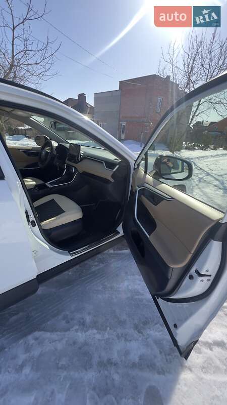 Внедорожник / Кроссовер Toyota RAV4 2019 в Чернигове фото 29 Внедорожник / Кроссовер Toyota RAV4 2019 в Чернигове
