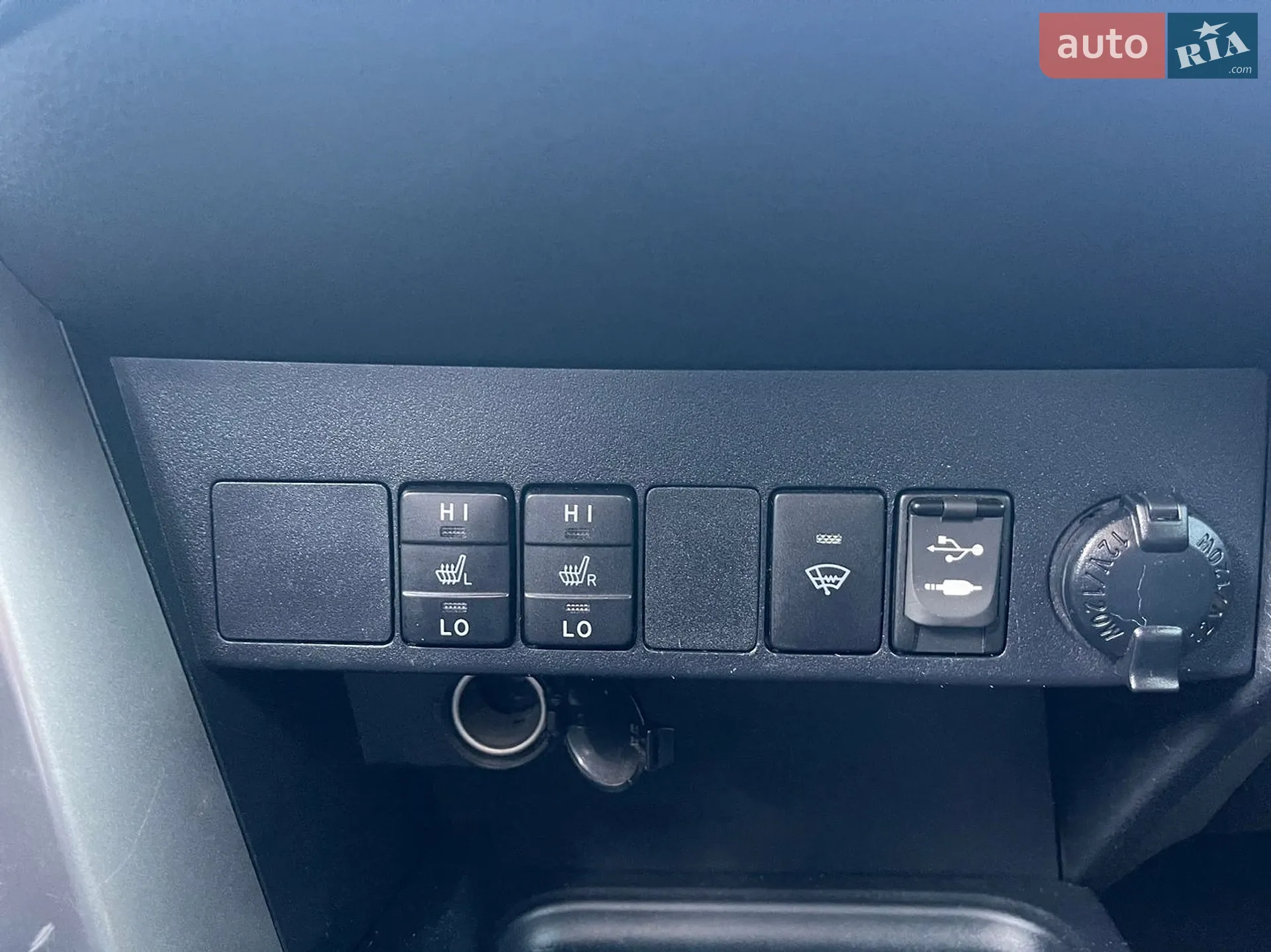 2017 Toyota RAV 4 - мініатюра 11