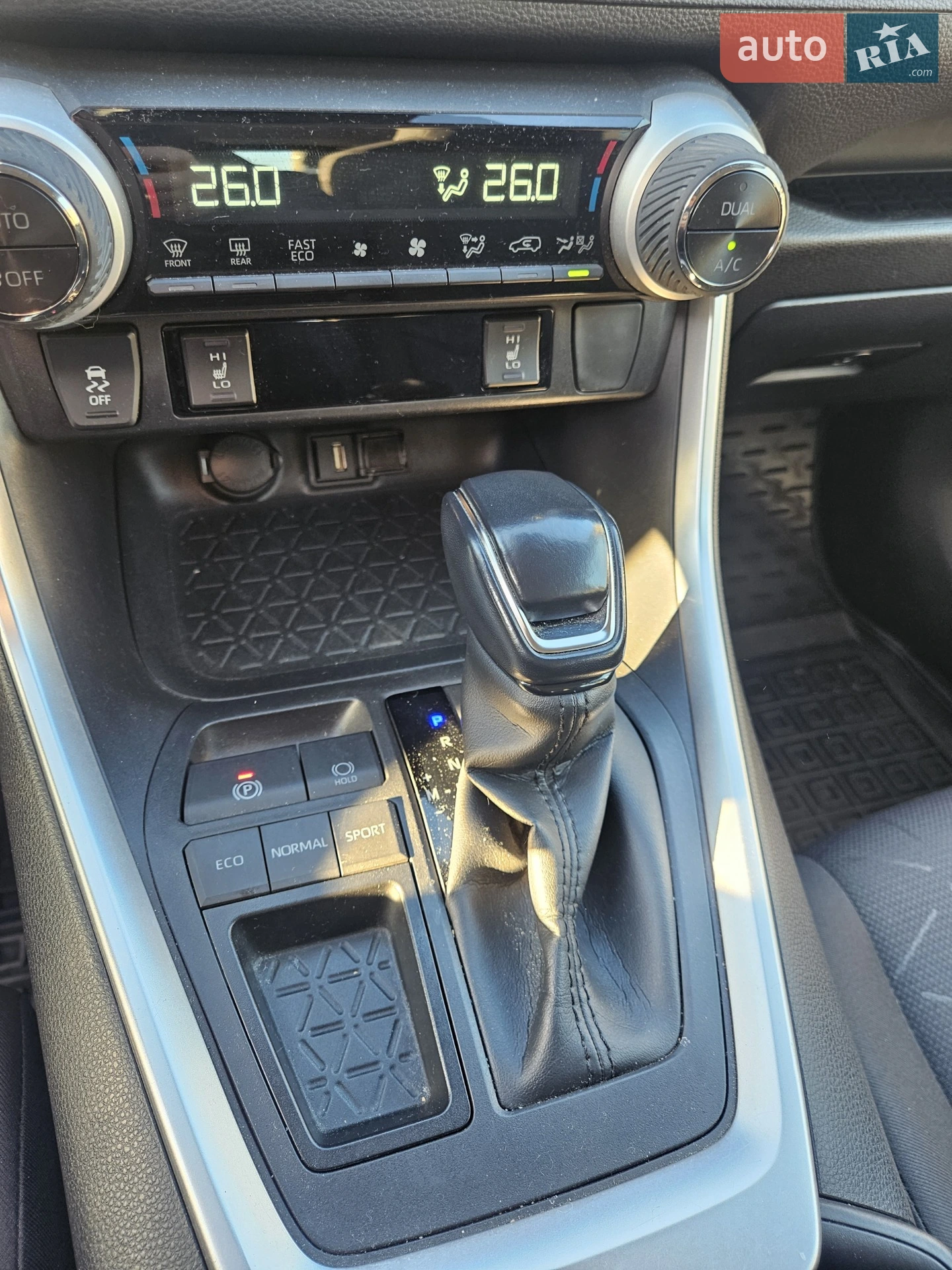 2020 Toyota RAV 4 - мініатюра 12