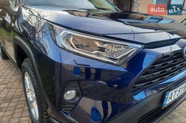 Позашляховик / Кросовер Toyota RAV4 2019 в Івано-Франківську