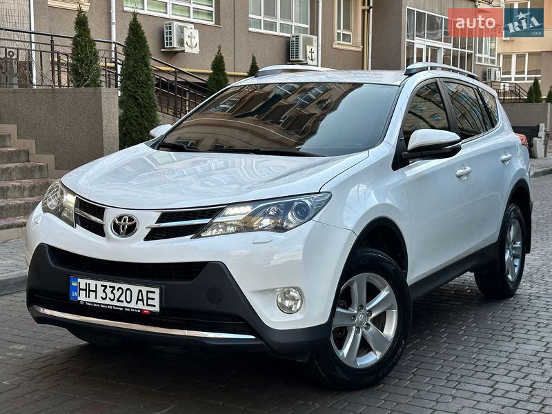 Позашляховик / Кросовер Toyota RAV4 2013 в Одесі