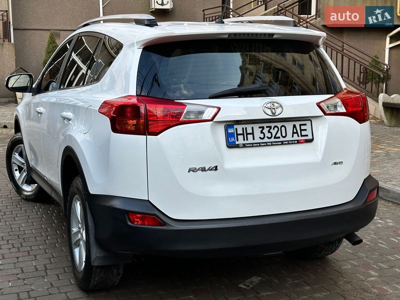 Позашляховик / Кросовер Toyota RAV4 2013 в Одесі