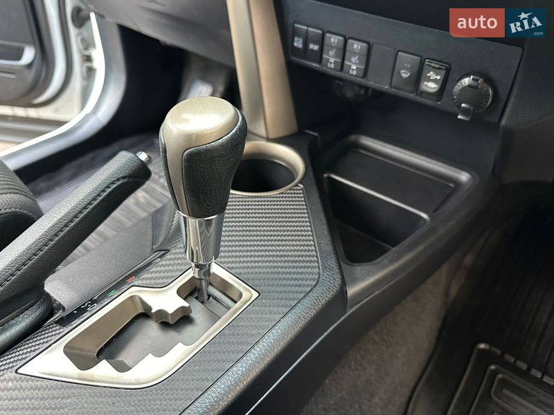 Позашляховик / Кросовер Toyota RAV4 2013 в Одесі