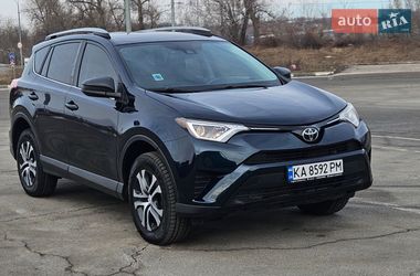 Внедорожник / Кроссовер Toyota RAV4 2016 в Киеве