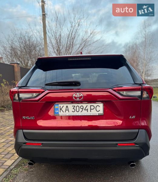 Внедорожник / Кроссовер Toyota RAV4 2018 в Киеве