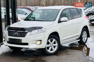 Позашляховик / Кросовер Toyota RAV4 2011 в Харкові