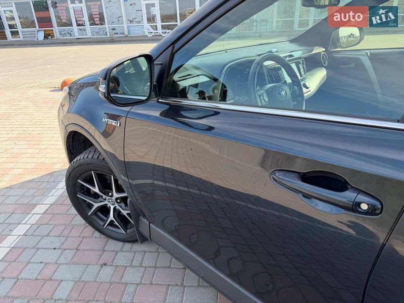 Внедорожник / Кроссовер Toyota RAV4 2017 в Одессе