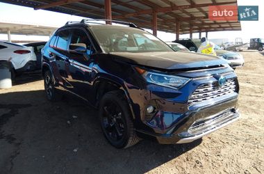 Позашляховик / Кросовер Toyota RAV4 2020 в Львові