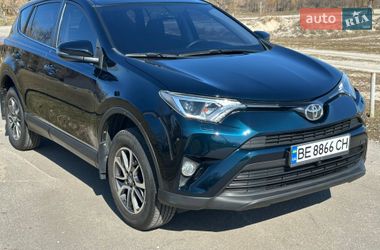 Внедорожник / Кроссовер Toyota RAV4 2018 в Николаеве