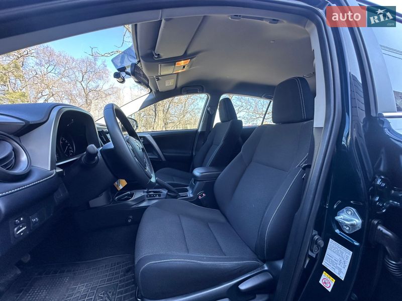 Внедорожник / Кроссовер Toyota RAV4 2018 в Николаеве