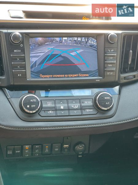 Внедорожник / Кроссовер Toyota RAV4 2016 в Киеве