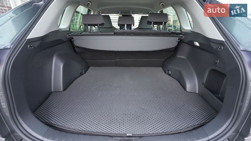 Внедорожник / Кроссовер Toyota RAV4 2024 в Львове