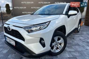 Внедорожник / Кроссовер Toyota RAV4 2021 в Виннице