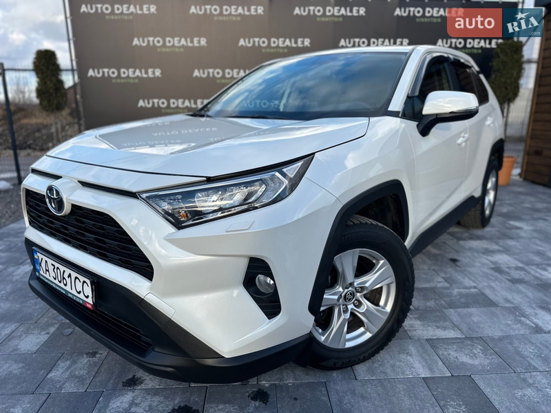 Toyota RAV4 2021